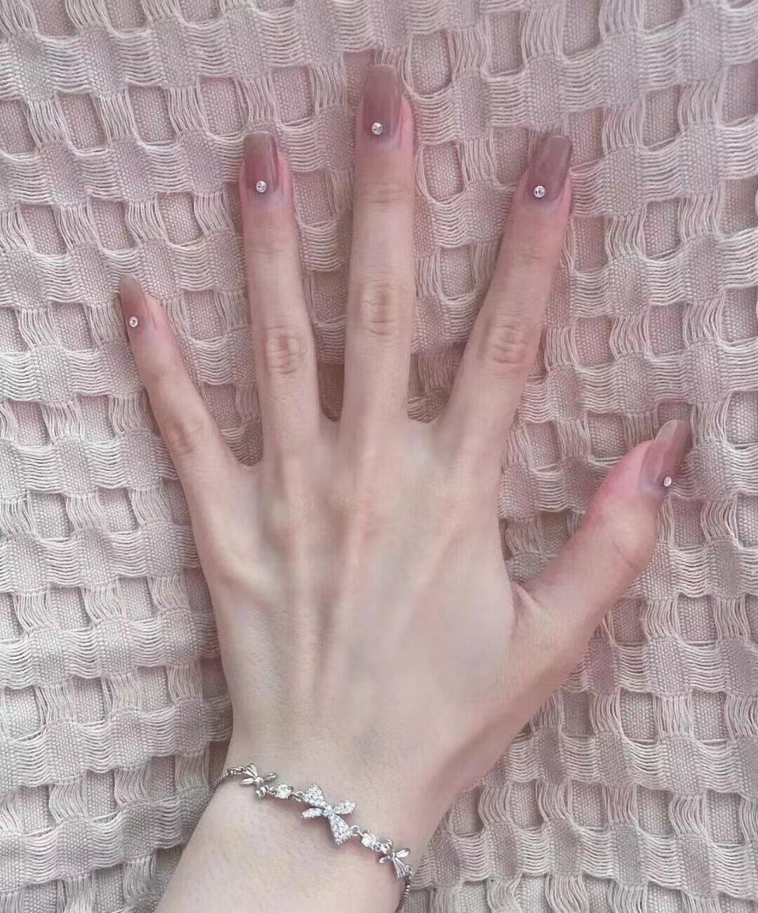 2025 short nail trends
