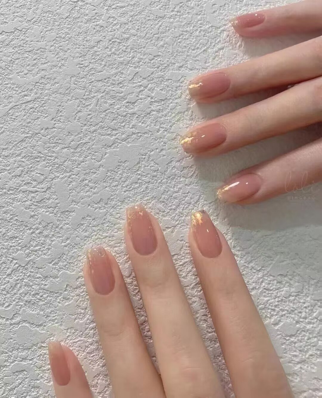2025 short nail trends