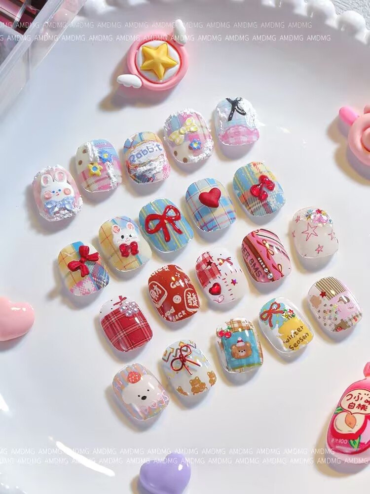 360° Nail Gallery 45 Nail Gallery: The standard for rich girls