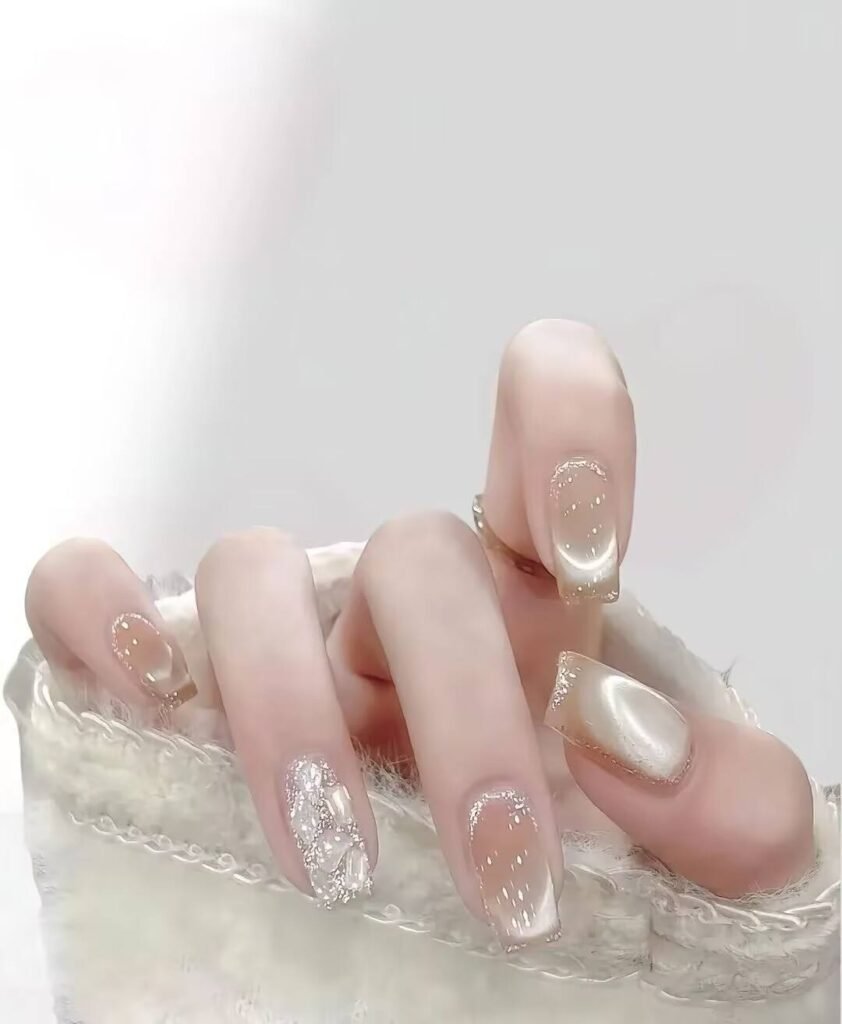 2025 Airy Nail Trends: Translucent gel collides with minimalism, showing a breathable gradient design.