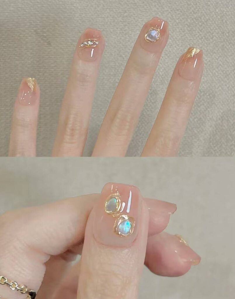 2025 nail trends short nails: Chic Short Nails with Minimalist Art, Neutral Tones & Metallic Accents. Perfect for Effortless Elegance! ✨ #ShortNails #NailTrends2025
