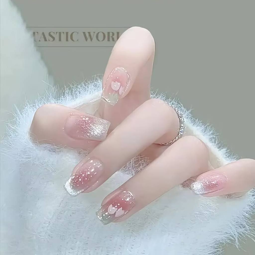 2025 short nails for fair skin: muted blush, pearlized chrome accents + square shapes. Lavender-gray French tips enhance pale complexions with cool undertones.