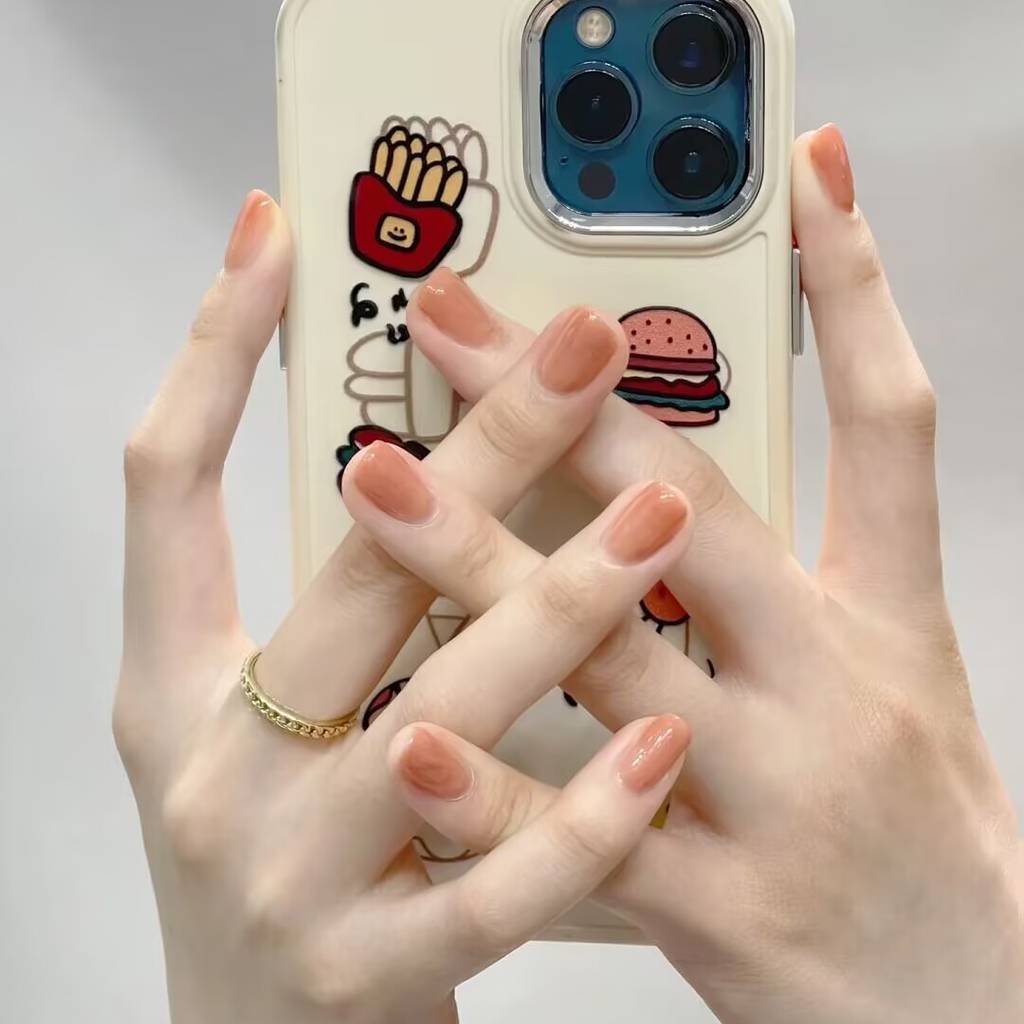 2025 short nail trends for fair skin: muted blush, pearlized chrome accents + square shapes. Lavender-gray French tips enhance pale complexions with cool undertones.