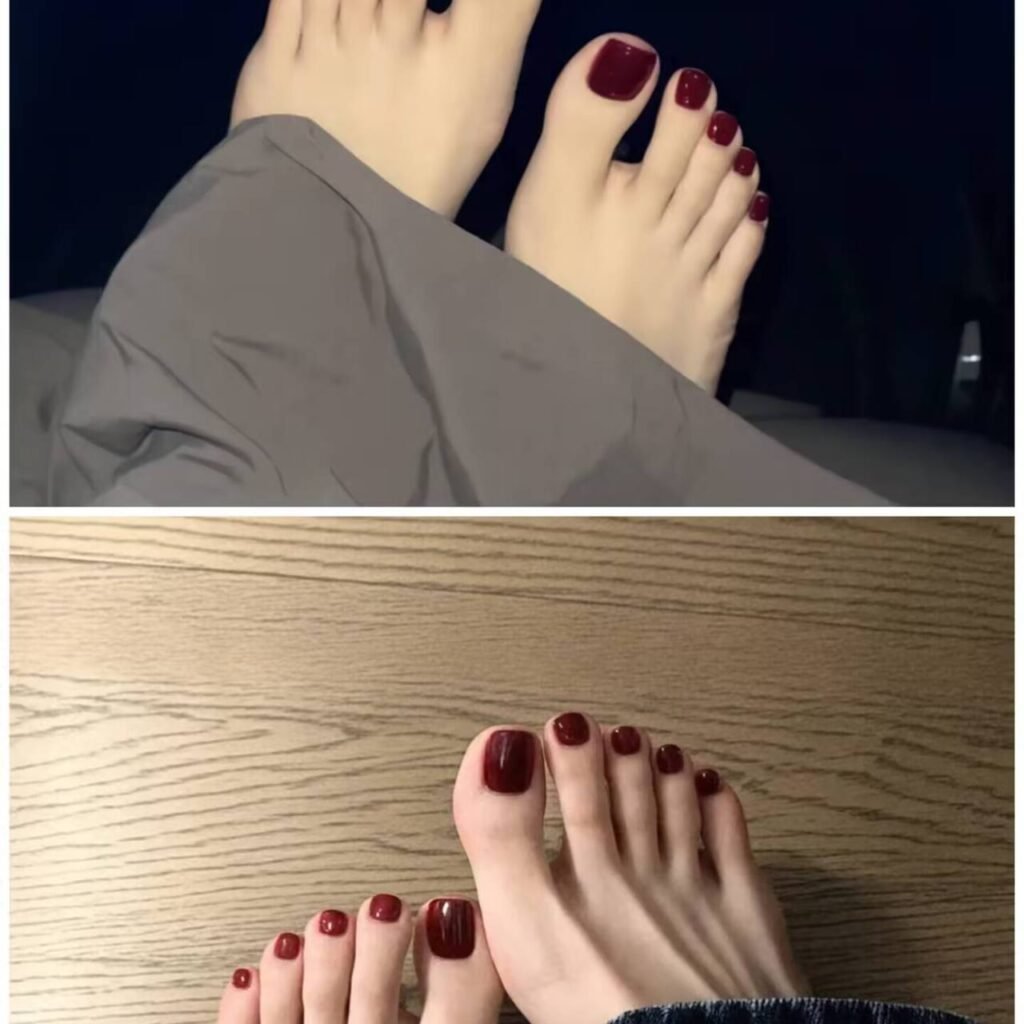 "Trendy Japanese pedicure designs 2025 – minimalist florals, geometric patterns, and pearl accents for elegant nails. #JPNailArt2025 #JapanesePedicure"