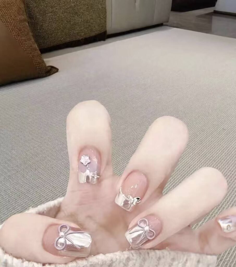 Alt: AI-Powered Nail Style Finder app interface suggesting personalized manicure designs.