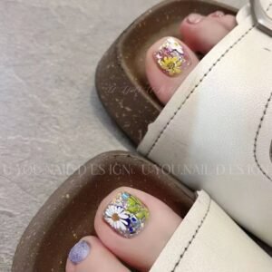 INS inspired toe nail art：Holographic French pedicure on tan feet at beach
