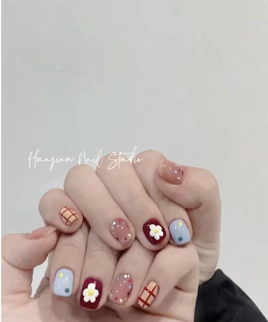 "Meteor Shower Glitter Nails for Party Occasions"