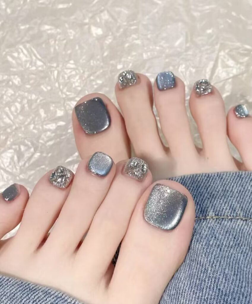 Short luxury pedicure nail art designs