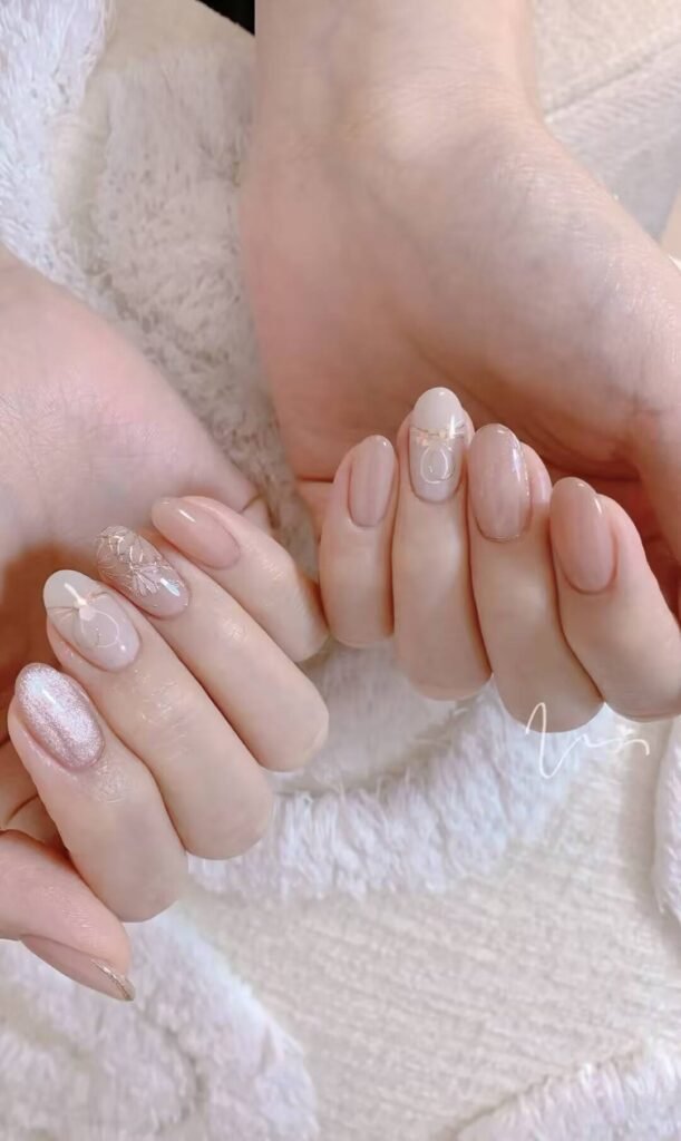Swatches of flattering nail colors for fair skin: pale pink, peach nude, mauve, and sheer red