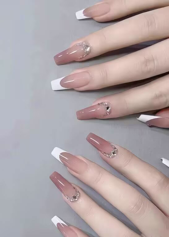 Trendy INS viral nail styles featuring gradient colors, glitter accents, and geometric designs on natural nails.