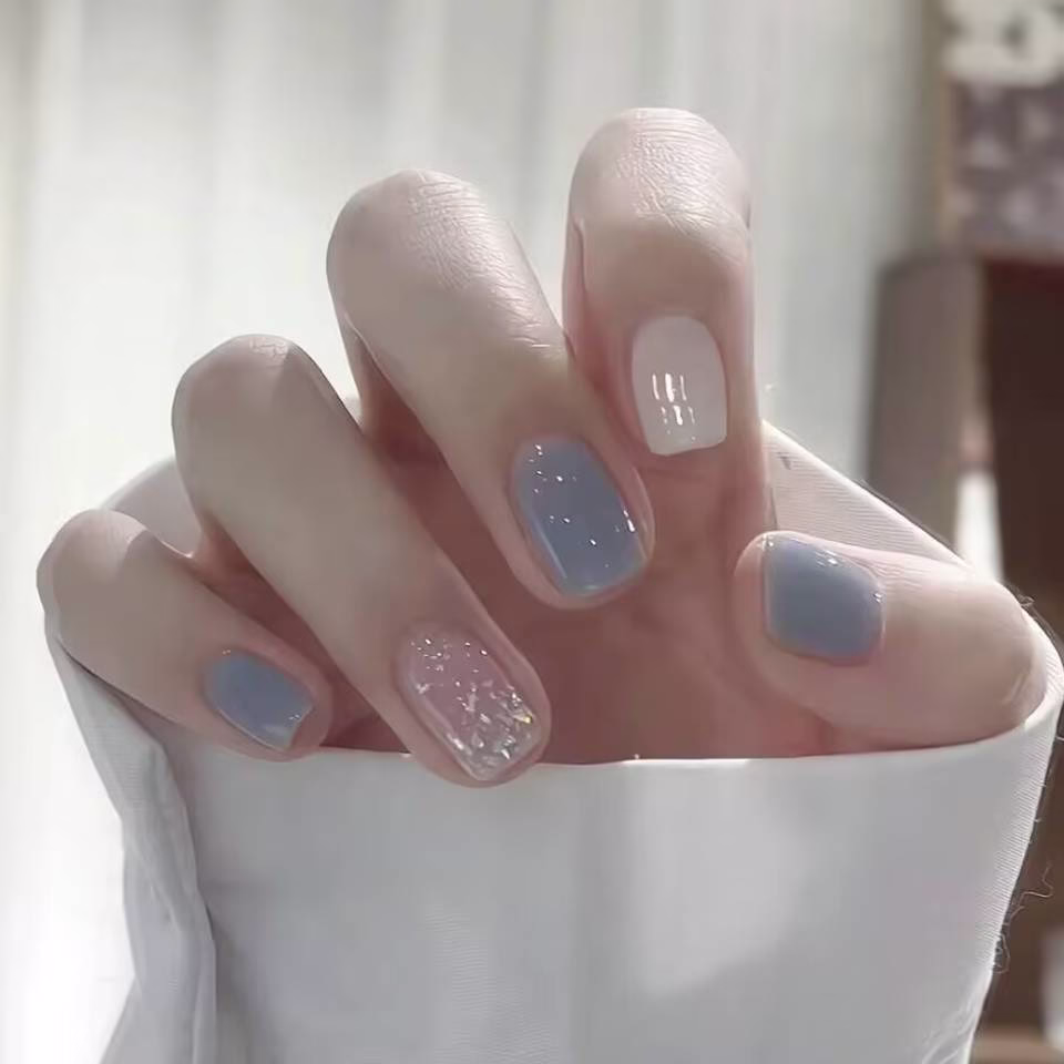Beginner-Friendly Trending Short Nail Designs