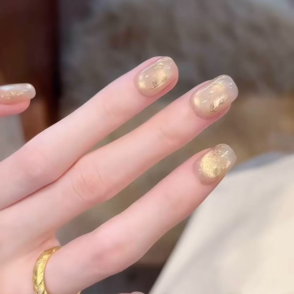 Beginner-Friendly Trending Short Nail Designs
